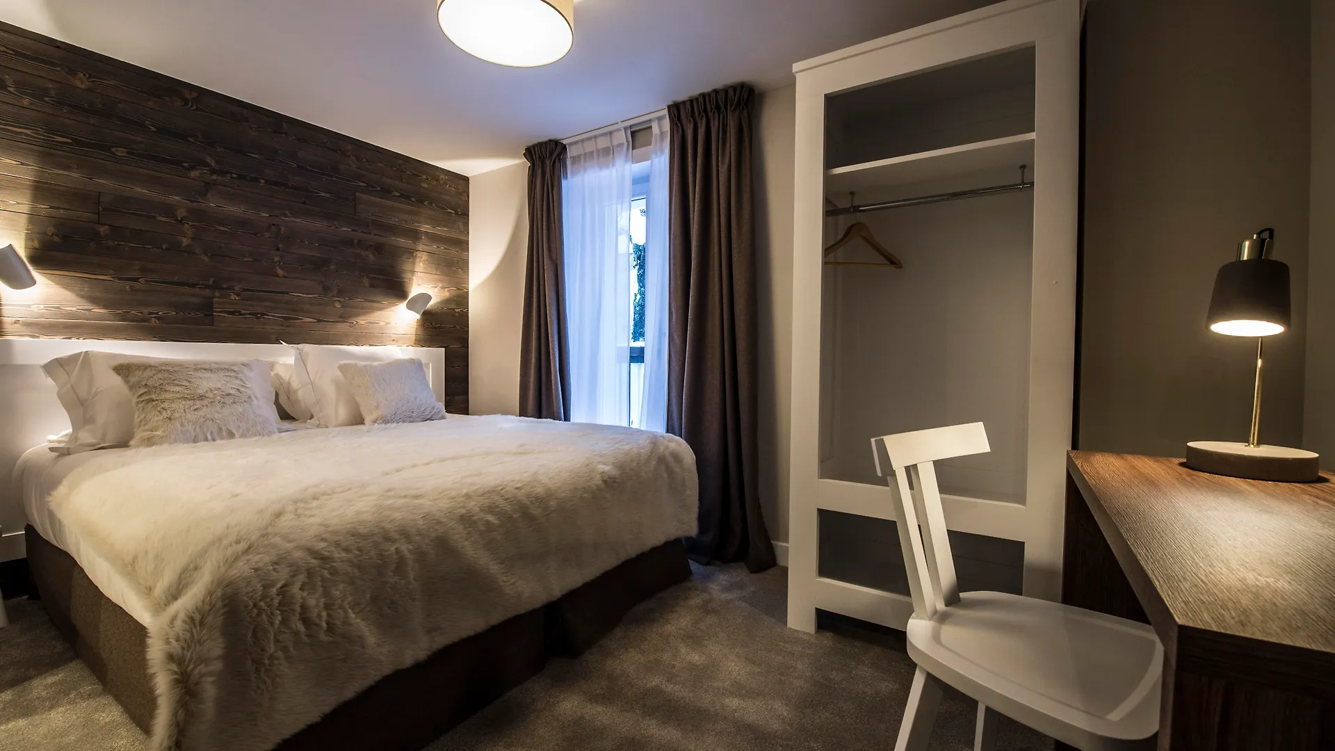 Chalet Hotel Le Whymper Chamonix 4*,  France